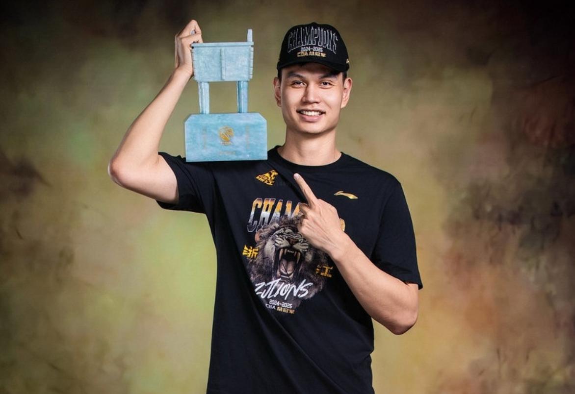 未来转型成, 告别赛场 未来转型成, 告别赛场