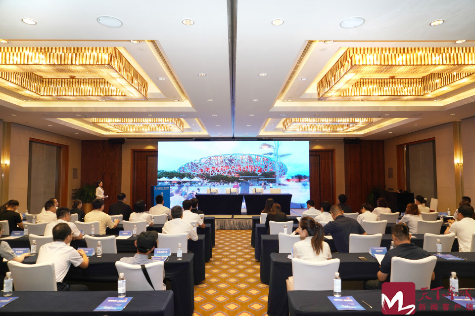 成一届彰显 成一届彰显