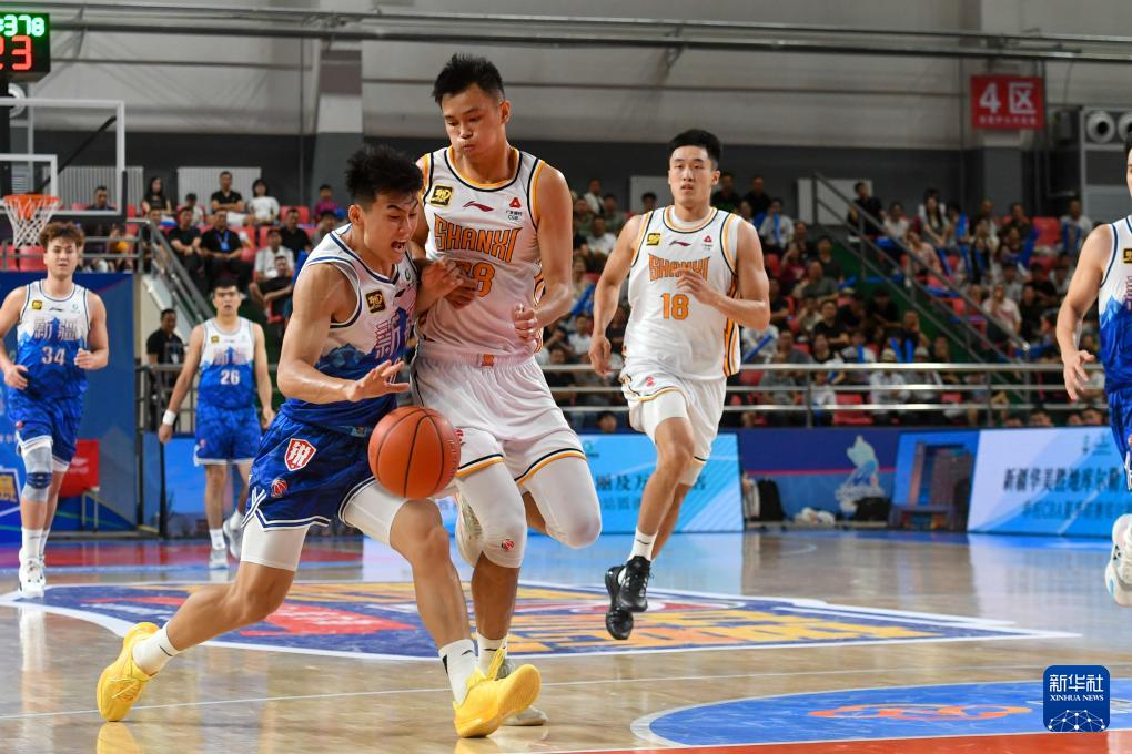 新疆伊力特, 队球员冯傲 新疆伊力特, 队球员冯傲