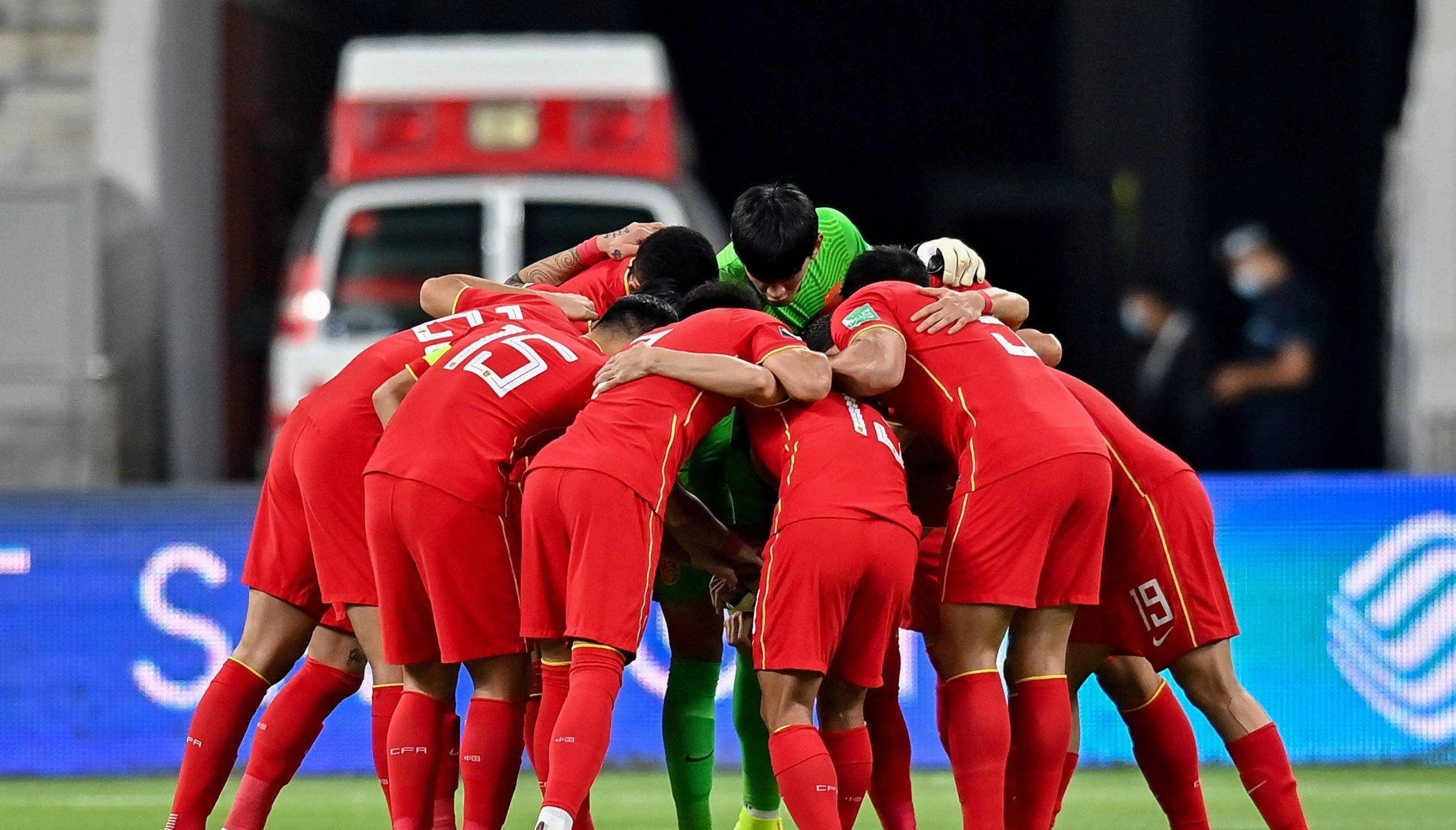 聘用一个强 聘用一个强