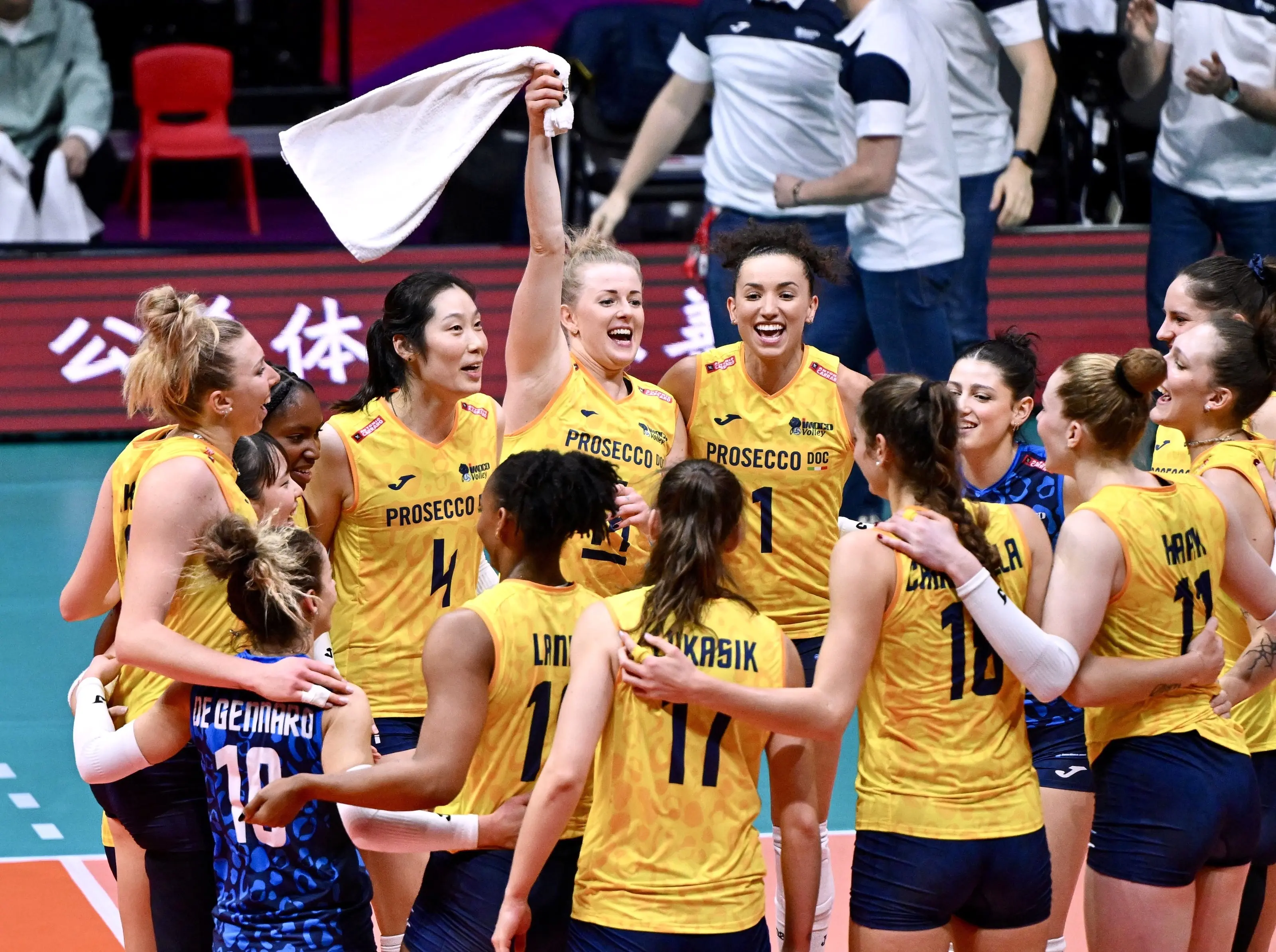 的教练桑塔 的教练桑塔